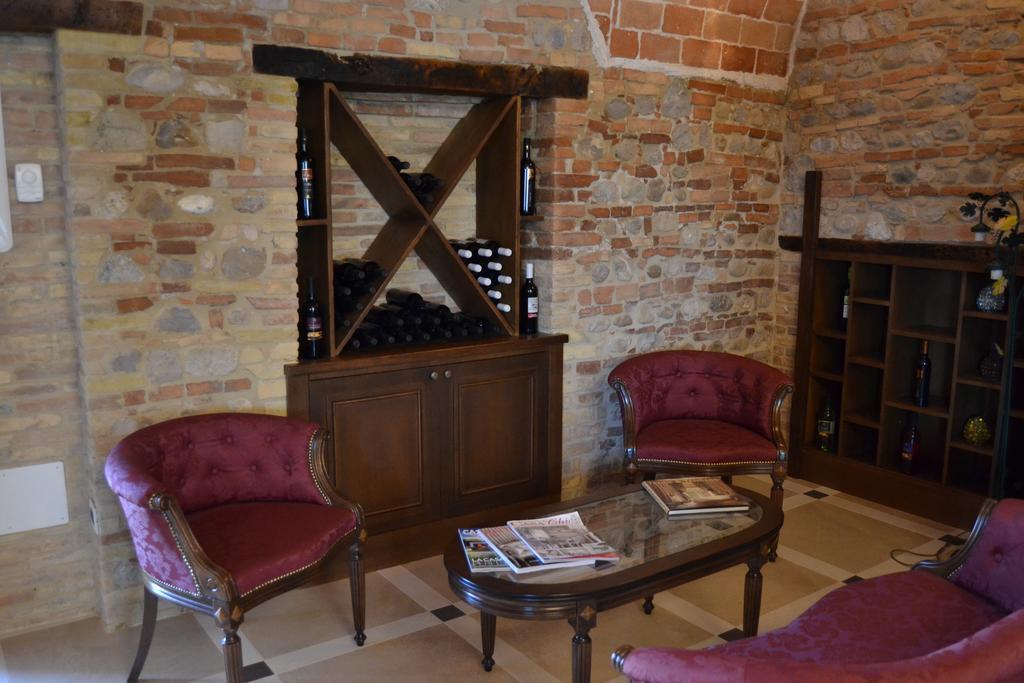 Agriturismo De Luca Mozzagrogna Exterior photo