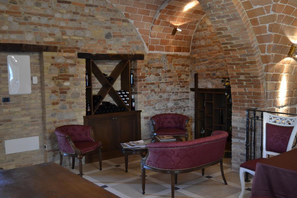 Agriturismo De Luca Mozzagrogna Exterior photo