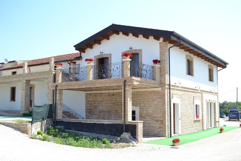Agriturismo De Luca Mozzagrogna Exterior photo
